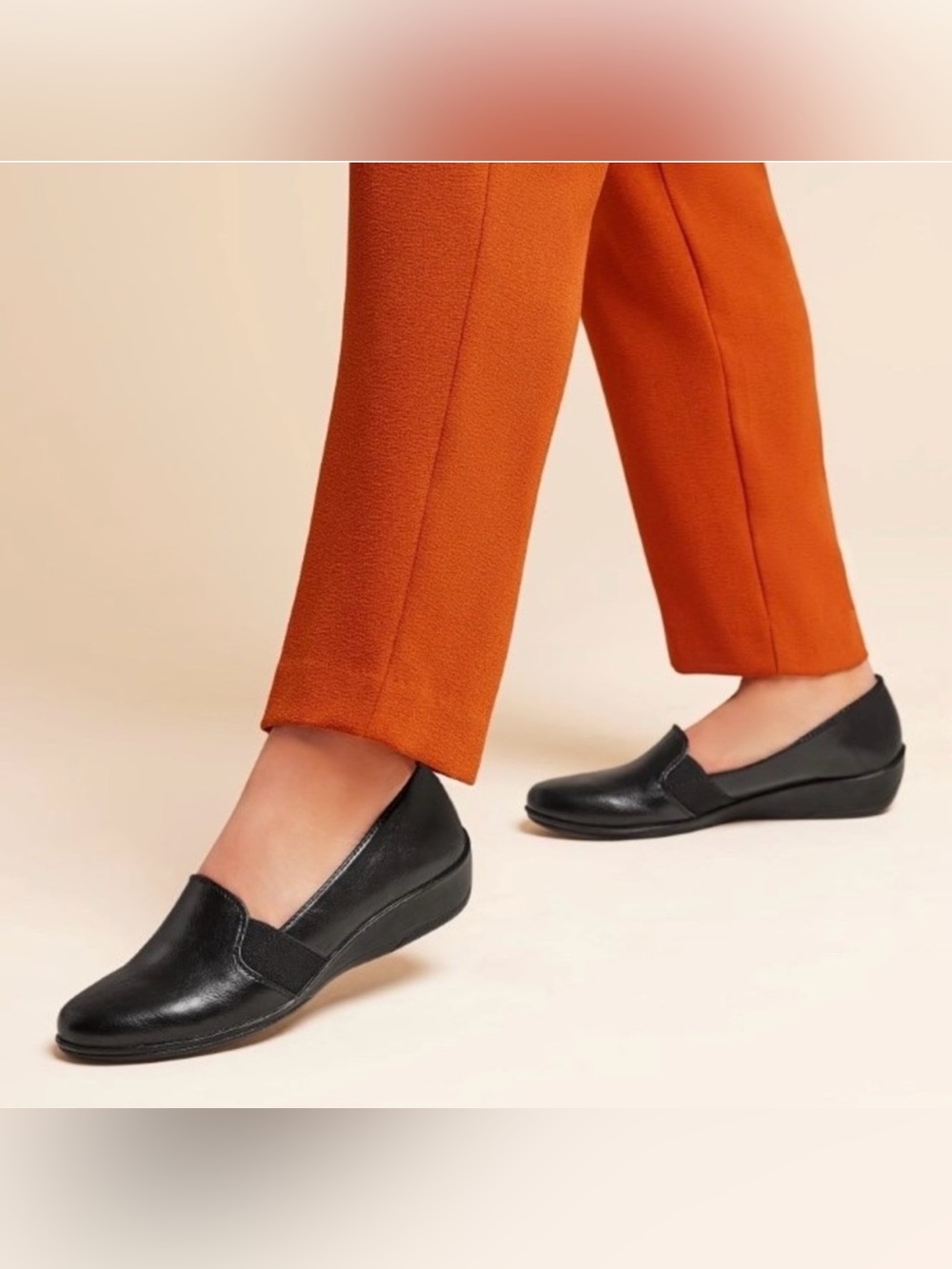 Lifestride Women's Isabelle Loafer Slip on Flat in Black